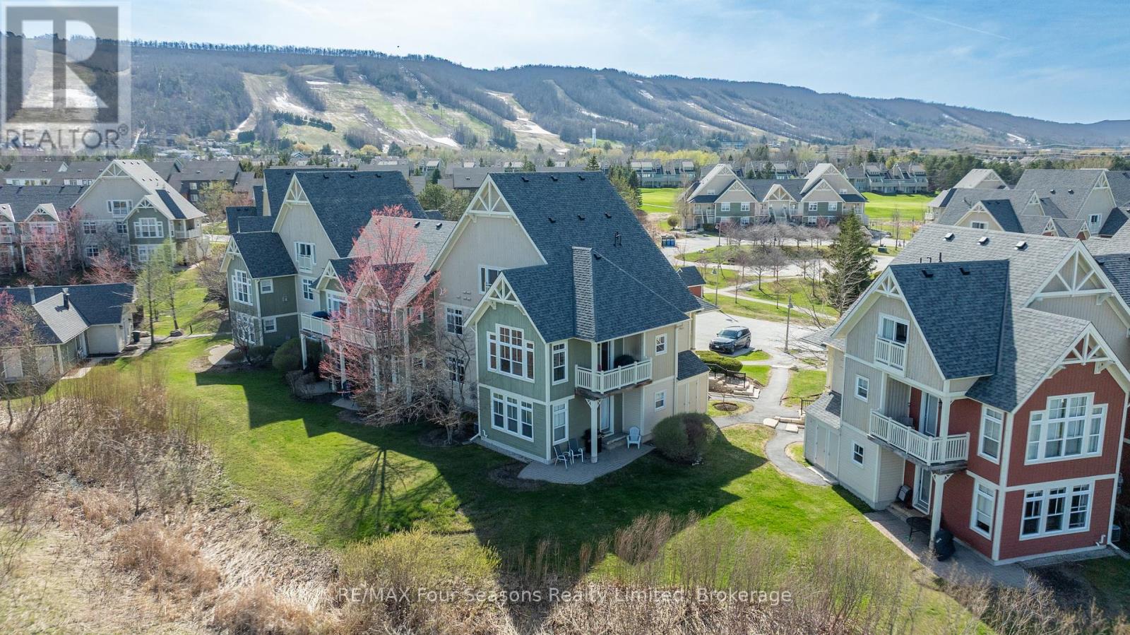 #125 125 FAIRWAY COURT - 31