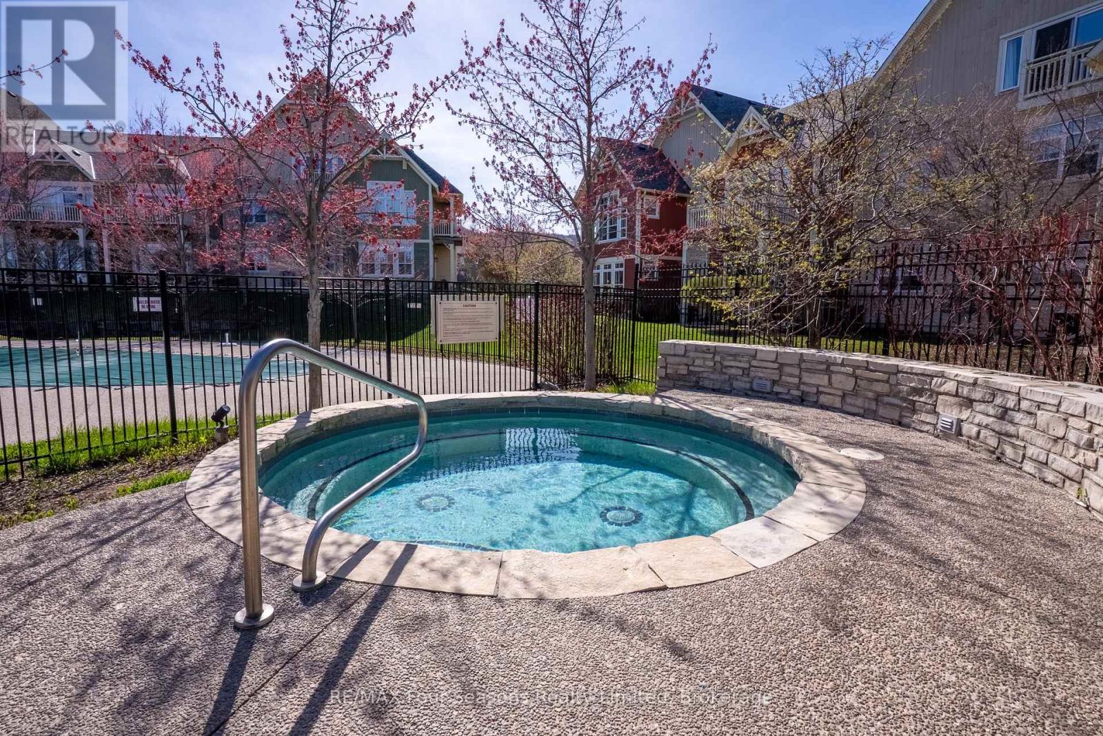 #125 125 FAIRWAY COURT - 36
