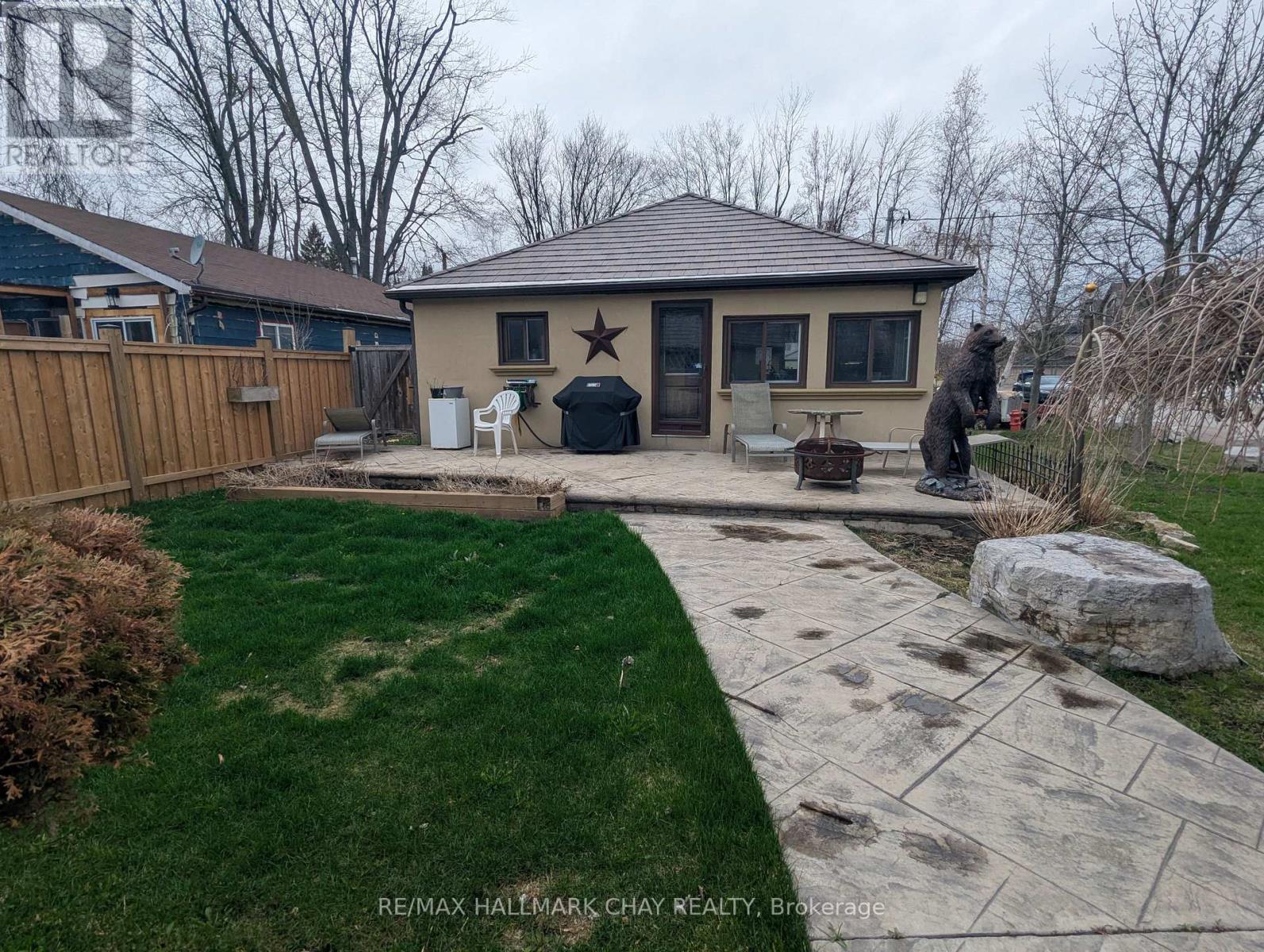 1099 POPLAR DRIVE - 19