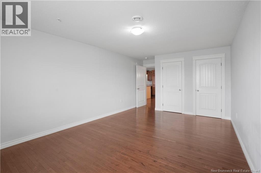 #102 155 Lian Street - 19