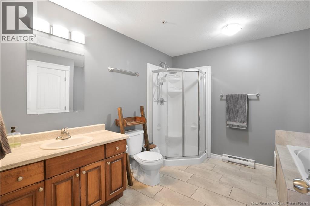 #102 155 Lian Street - 25