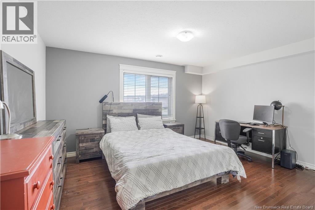 #102 155 Lian Street - 29