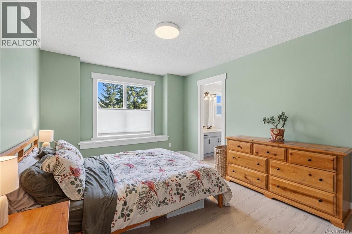 #2 3048 Ross Rd - 15