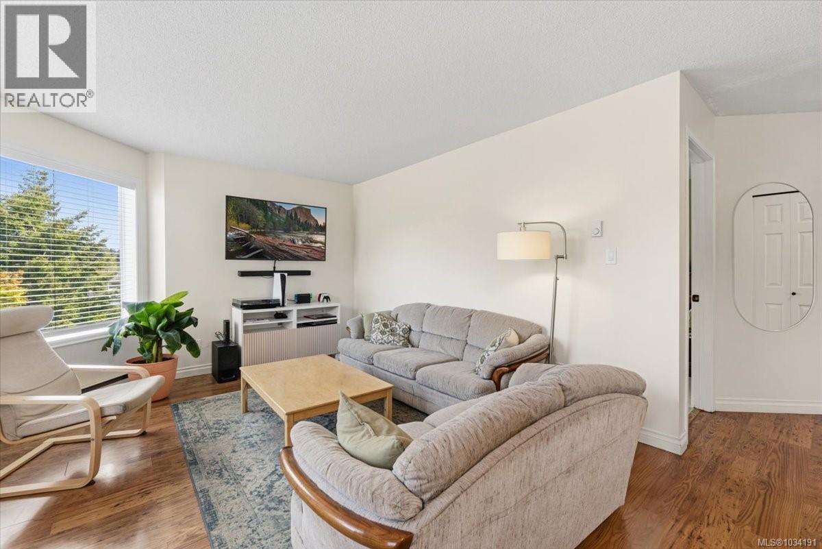 #2 3048 Ross Rd - Image 3