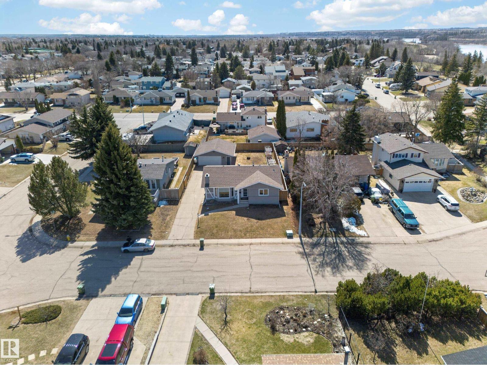 9906 85 ST, Fort Saskatchewan