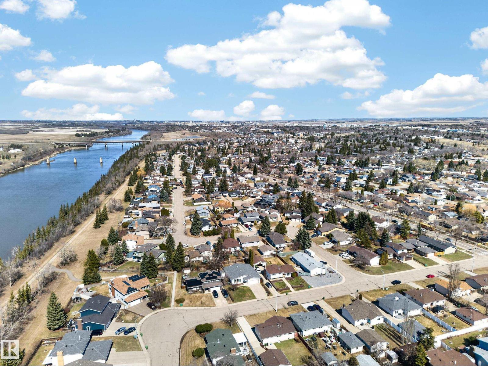 9906 85 ST, Fort Saskatchewan