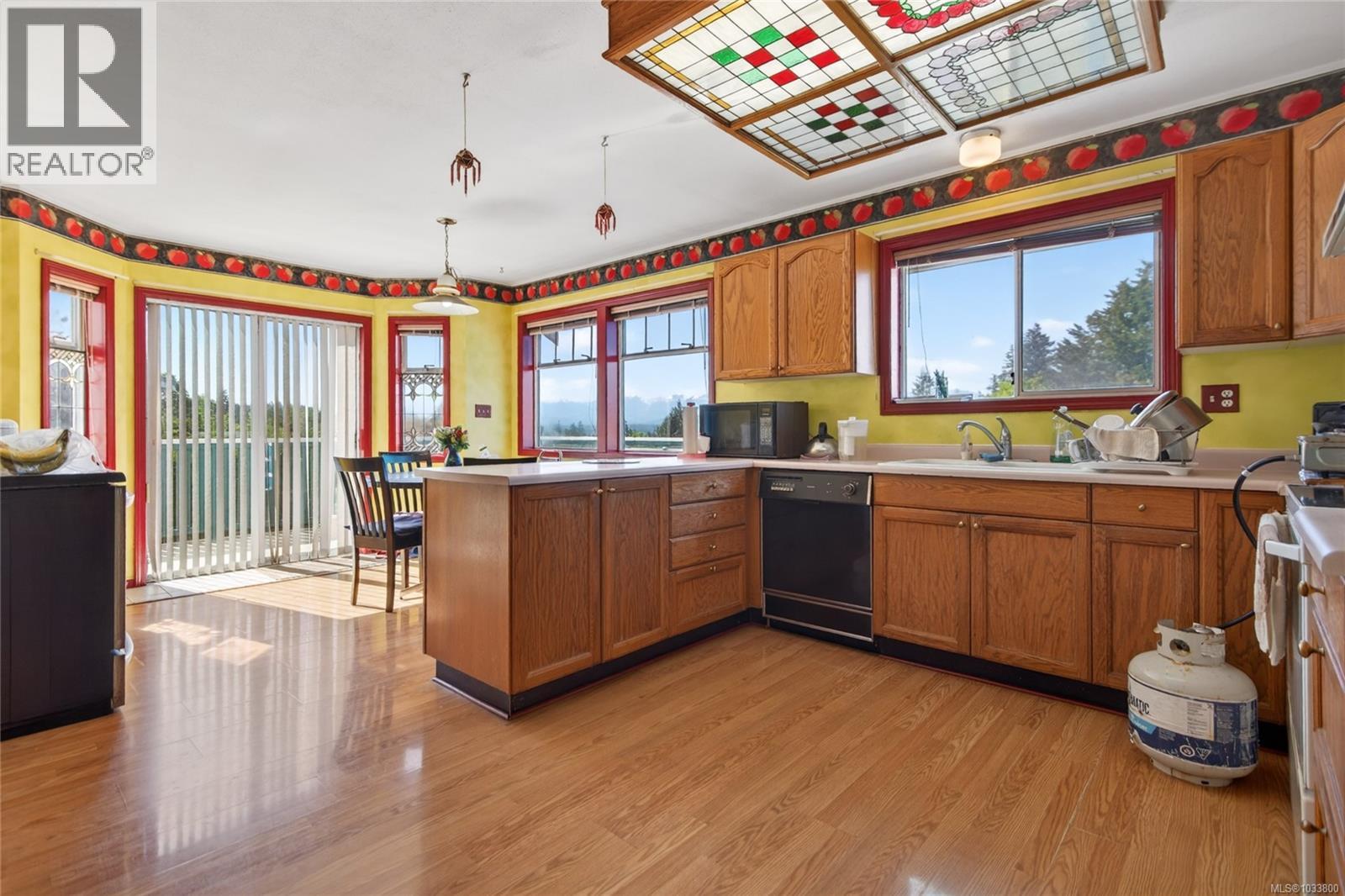 365 Panorama Cres - 18