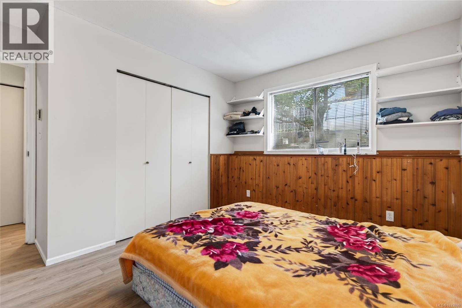365 Panorama Cres - 43
