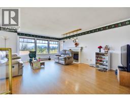 Living room - 365 Panorama Cres, Courtenay, BC V9N6Y7 Photo 8