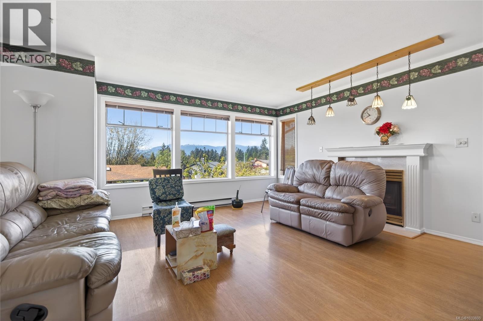 365 Panorama Cres - 11
