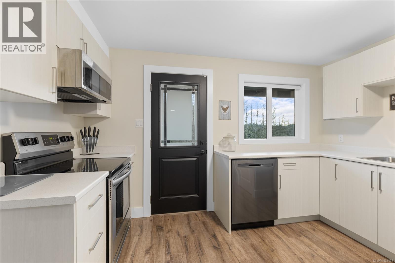 4090 Otter Point Rd - 26