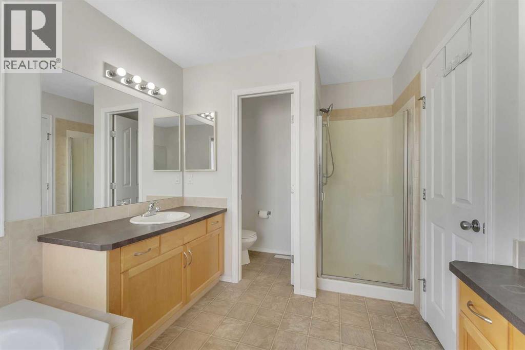 33 saddlecrest Crescent NE - 28