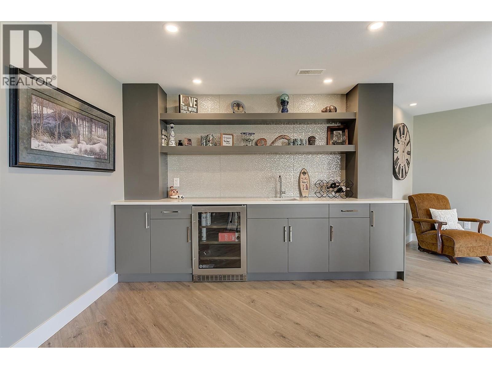 514 Quartz Crescent Unit# 6, Kelowna