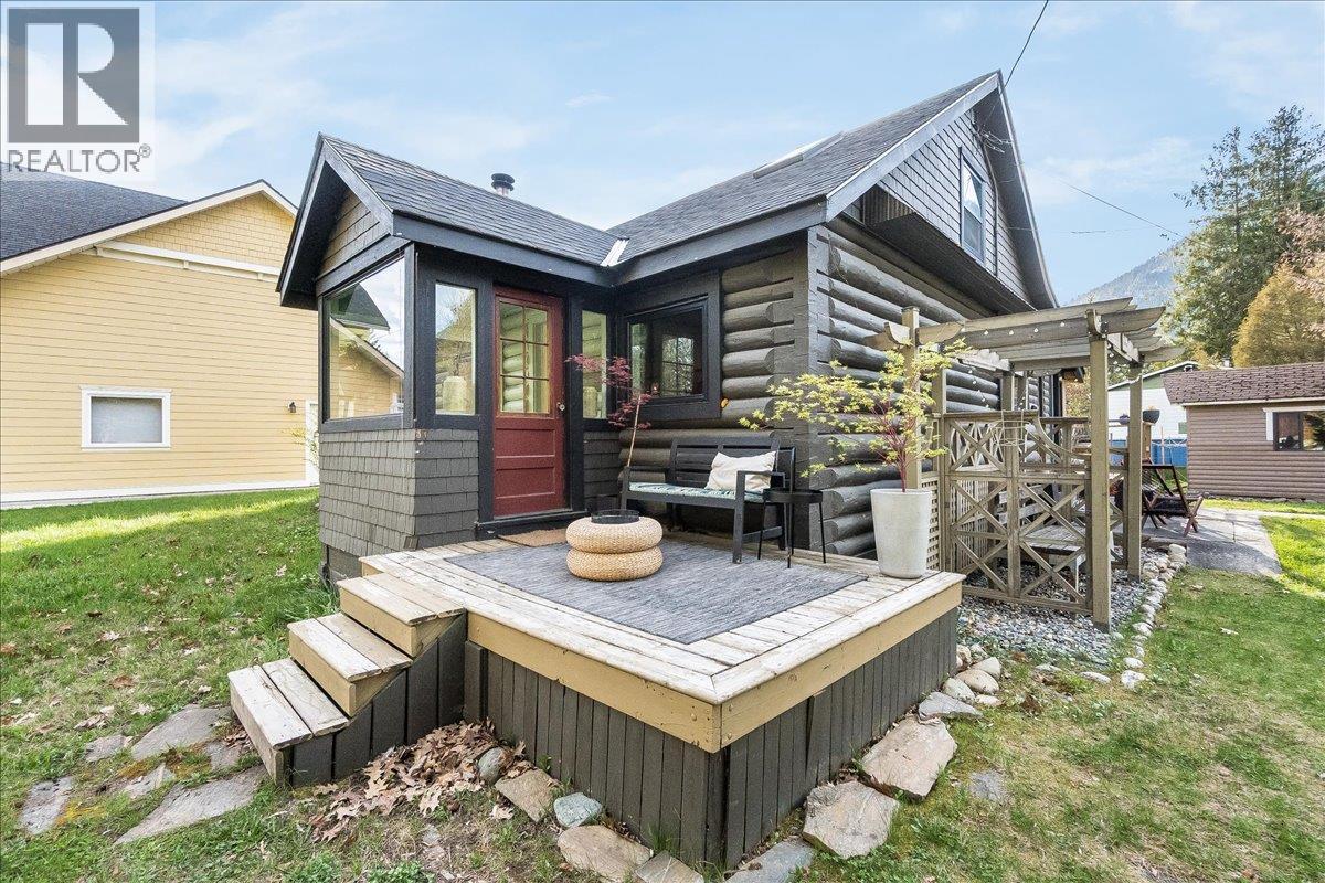 505 6TH Street - 12