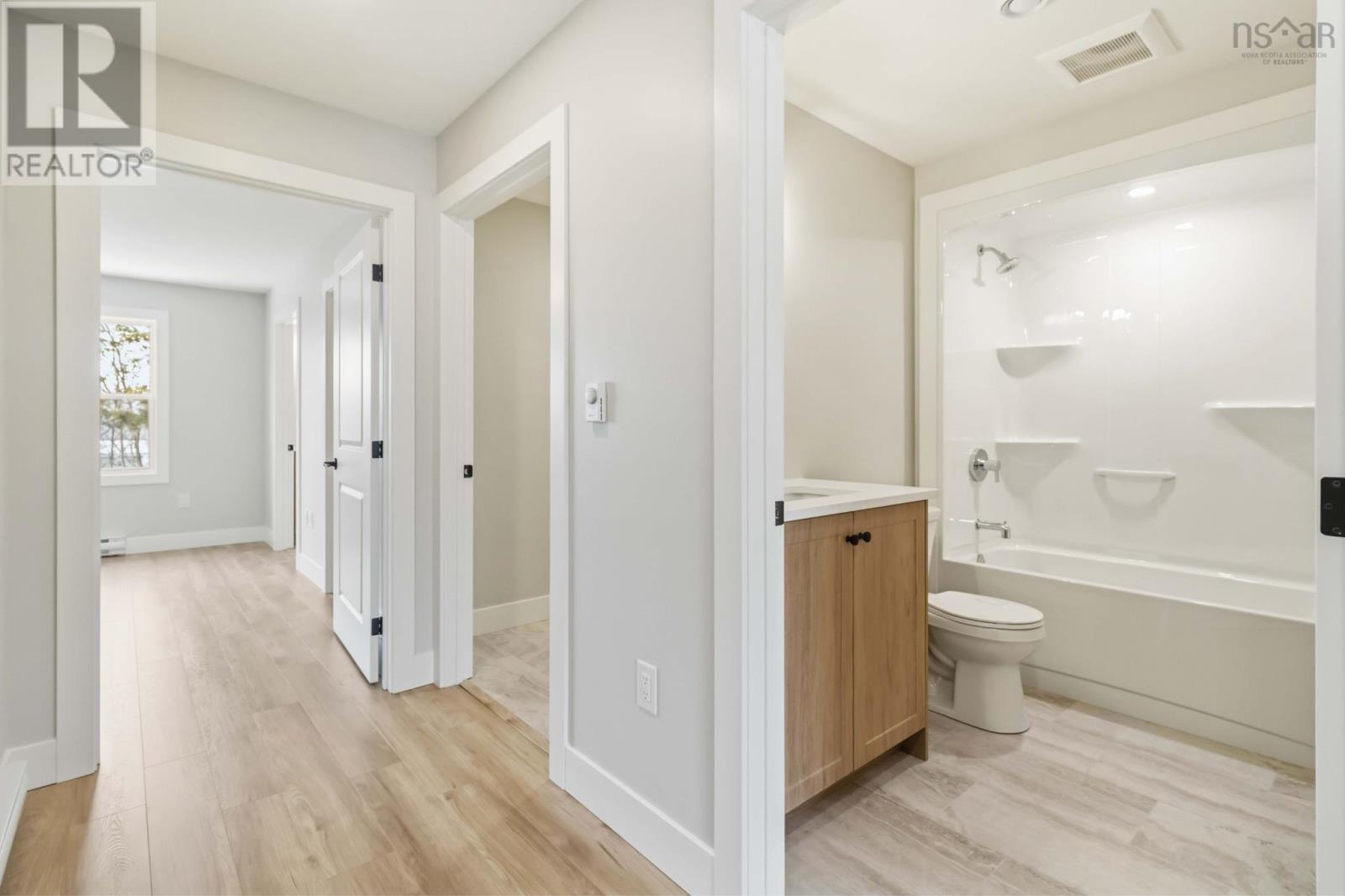 Property 22 of 50 of PC-42 29 Pearlgarden Close