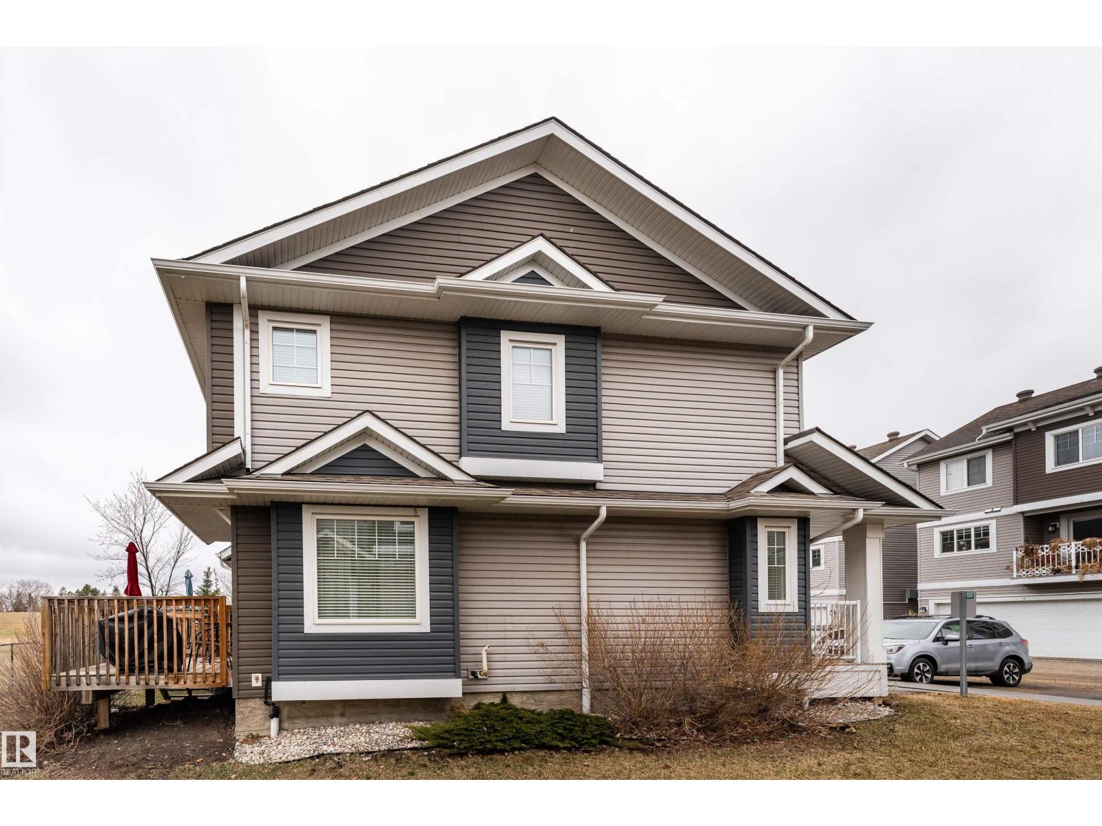 #15 5203 149 AV NW - 2