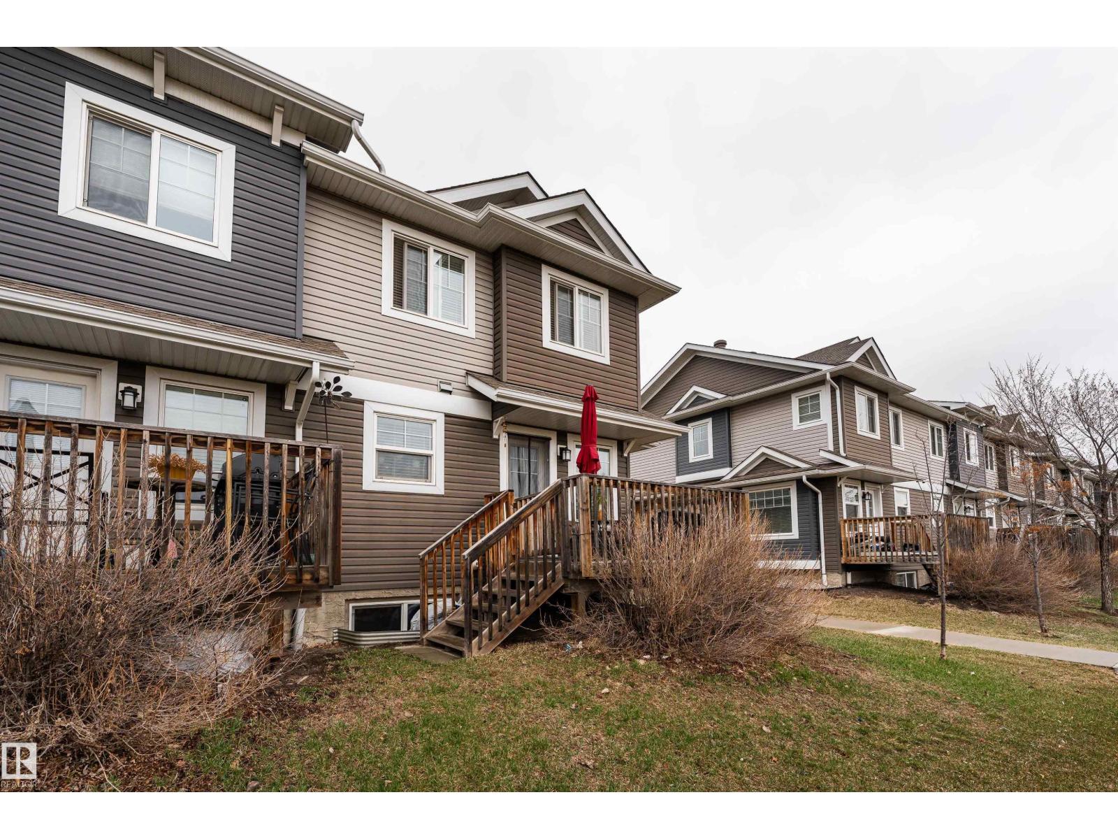 #15 5203 149 AV NW - 9
