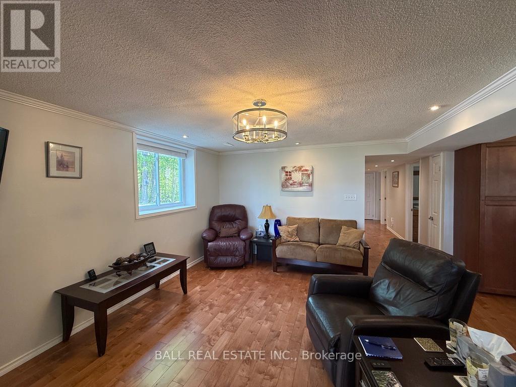 154 JULIAN LAKE ROAD - 32