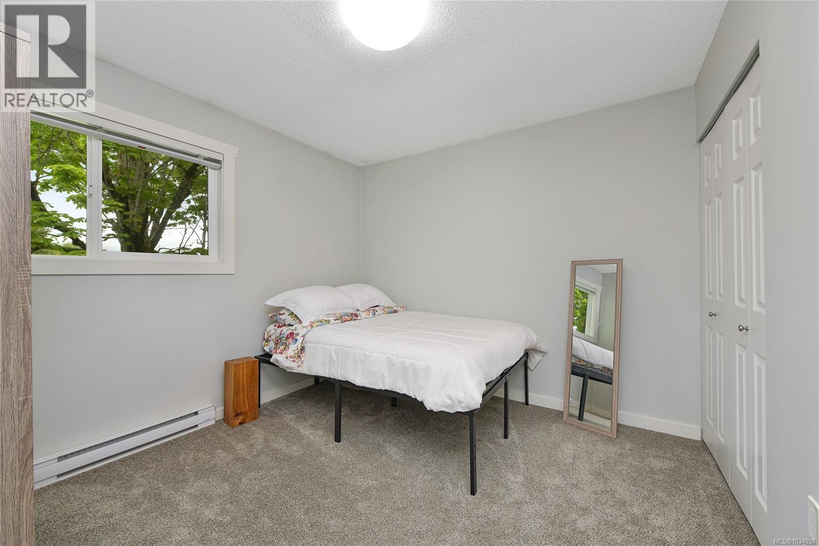 #3 660 JUBILEE St - 31