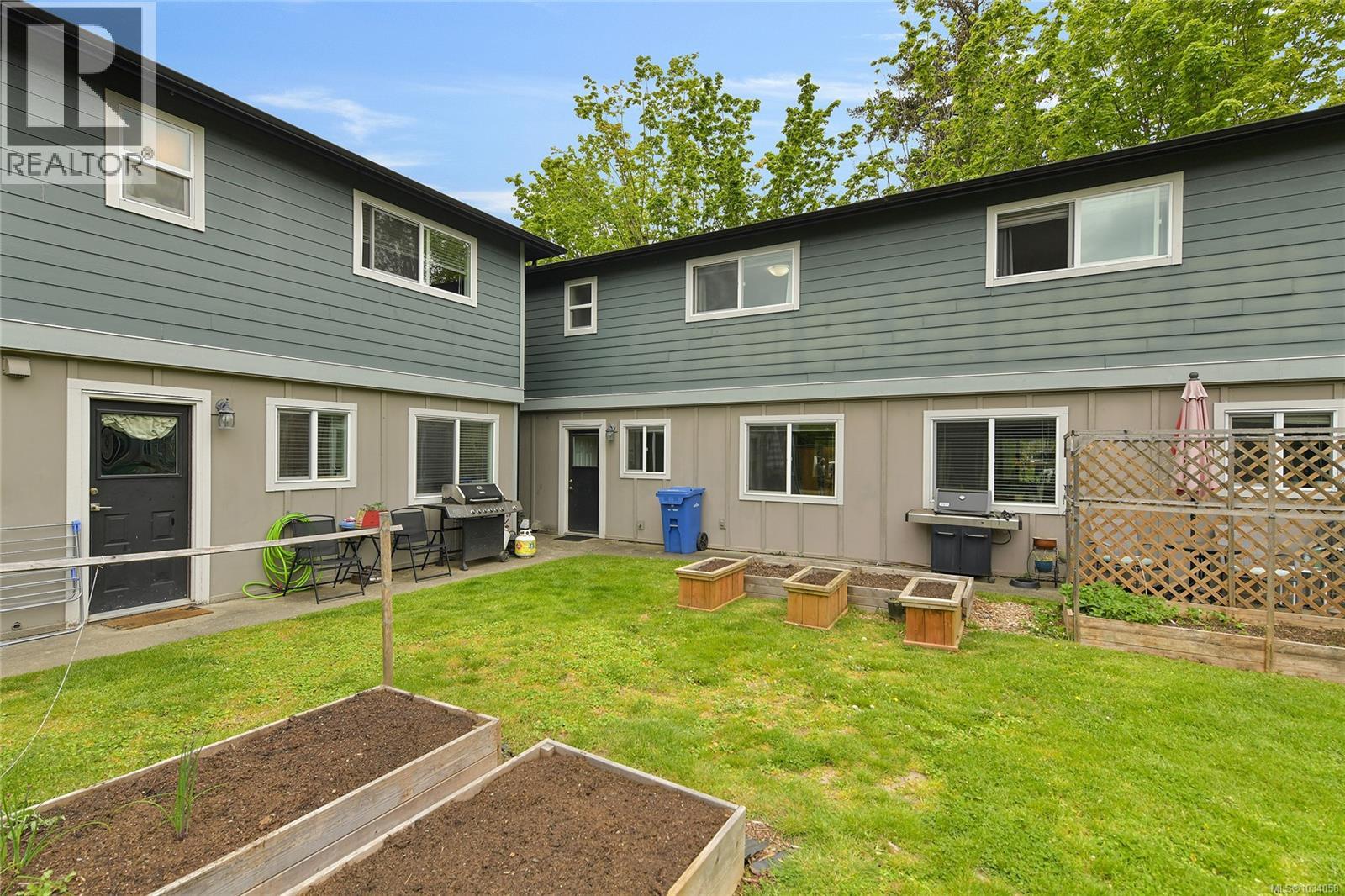 #3 660 JUBILEE St - 18