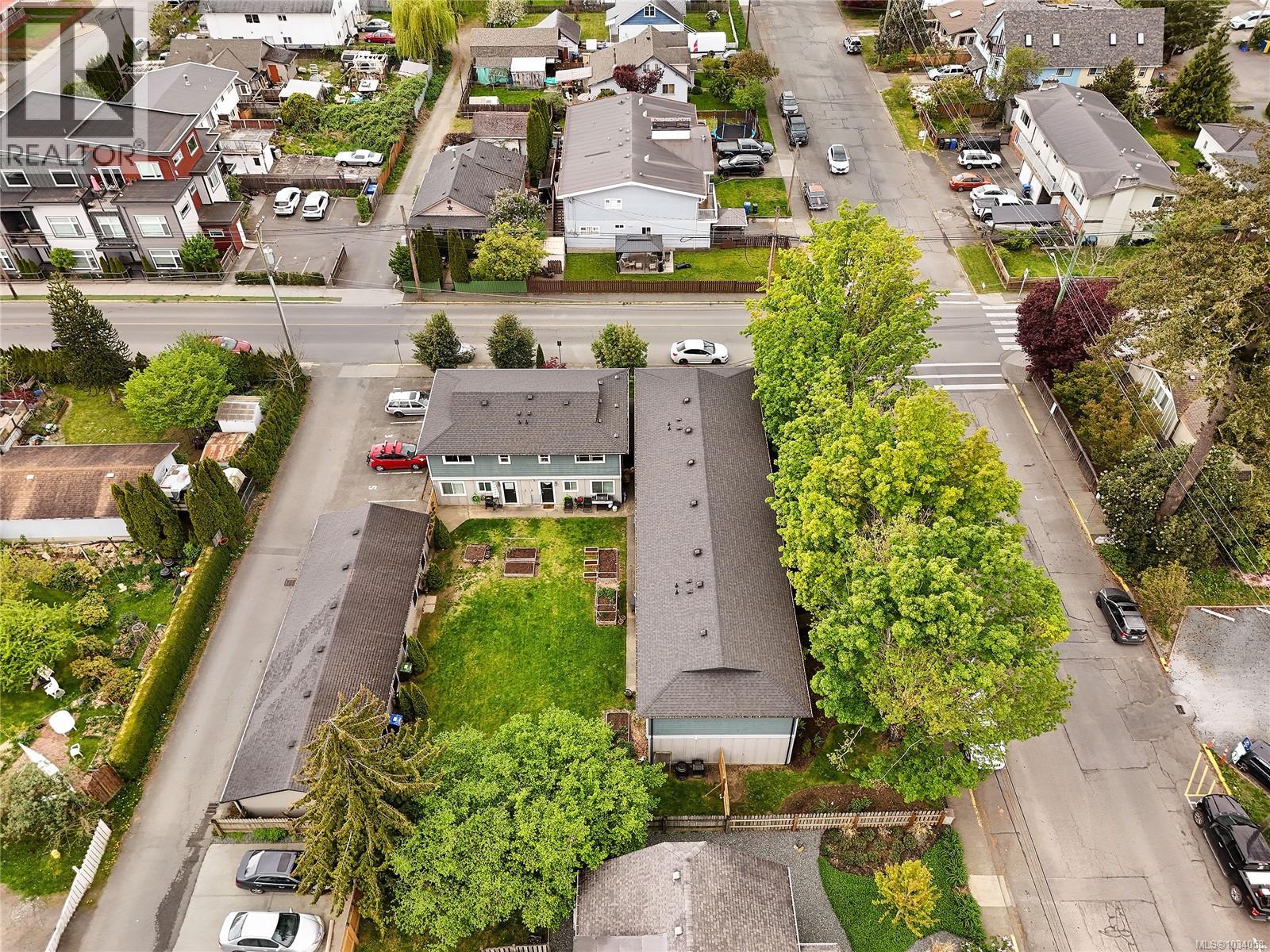 #3 660 JUBILEE St - 39
