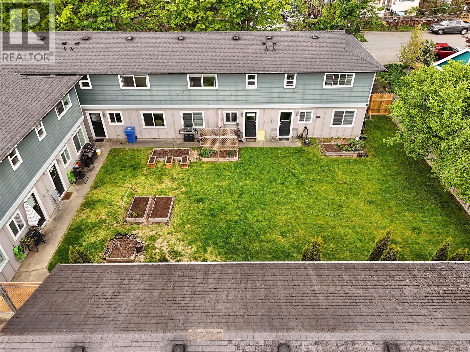 #3 660 JUBILEE St - 24