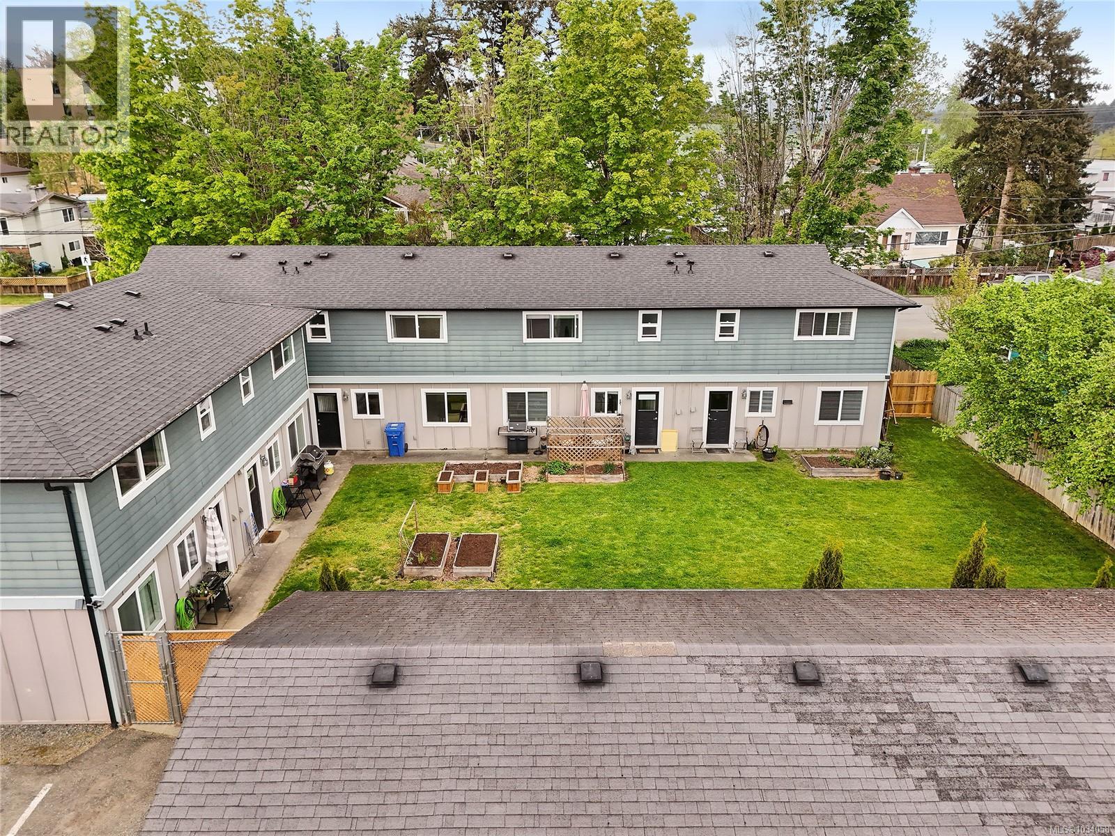 #3 660 JUBILEE St - 25