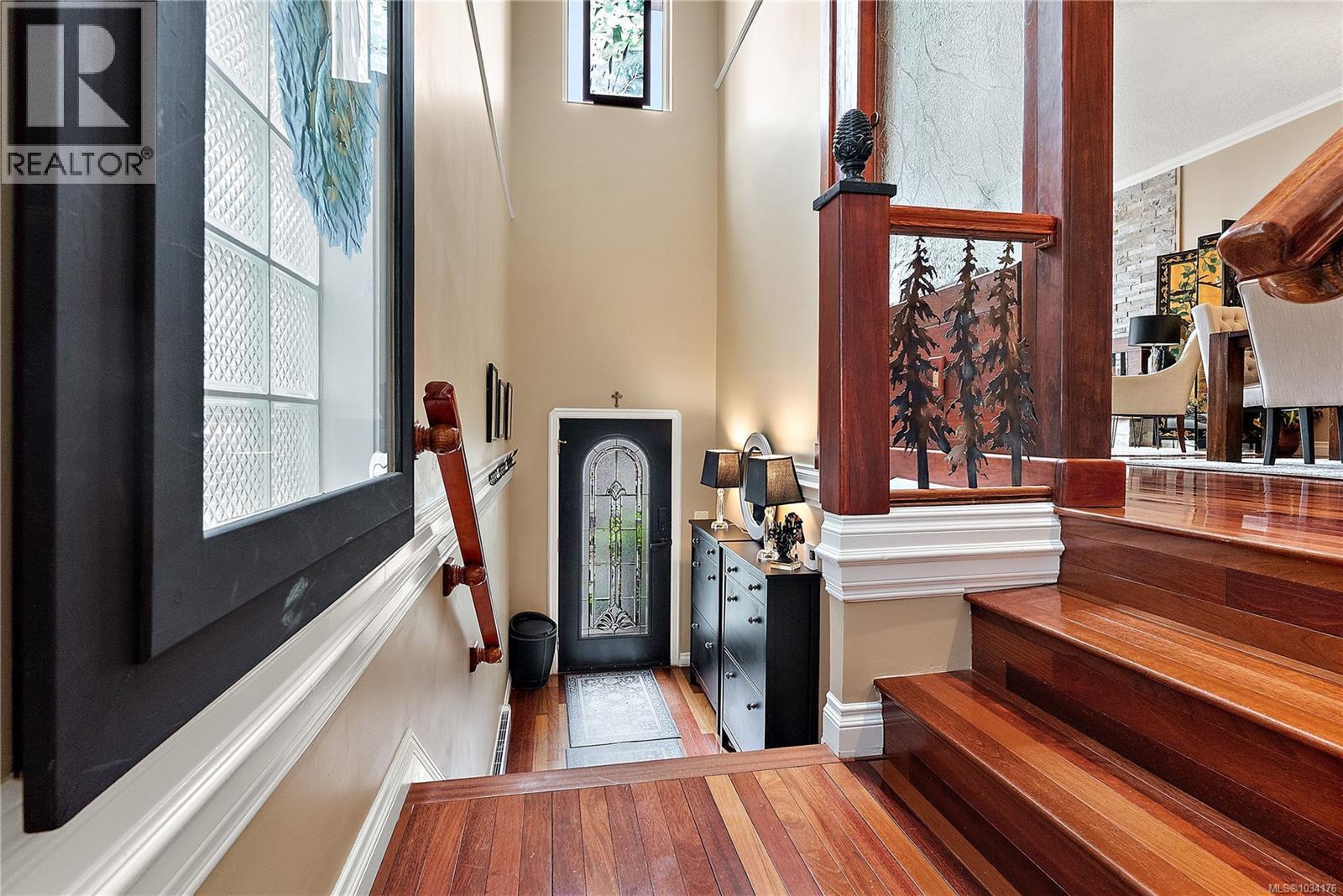 9713 Second St - 7