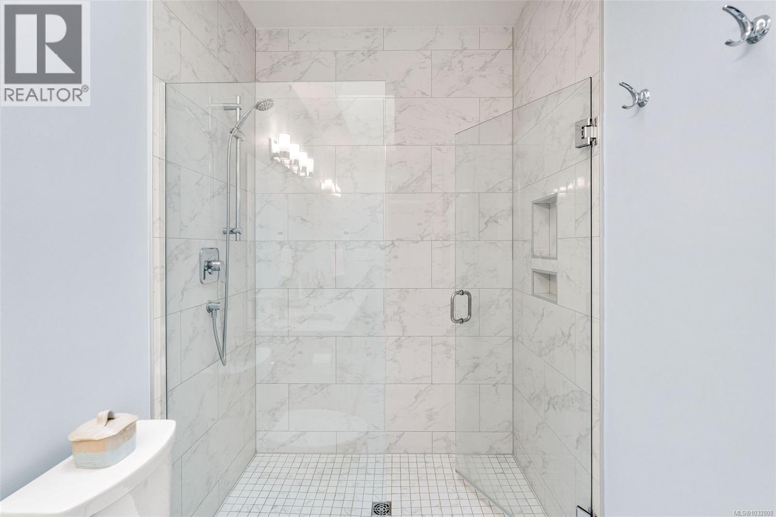 430 Ridgefield Dr - 48