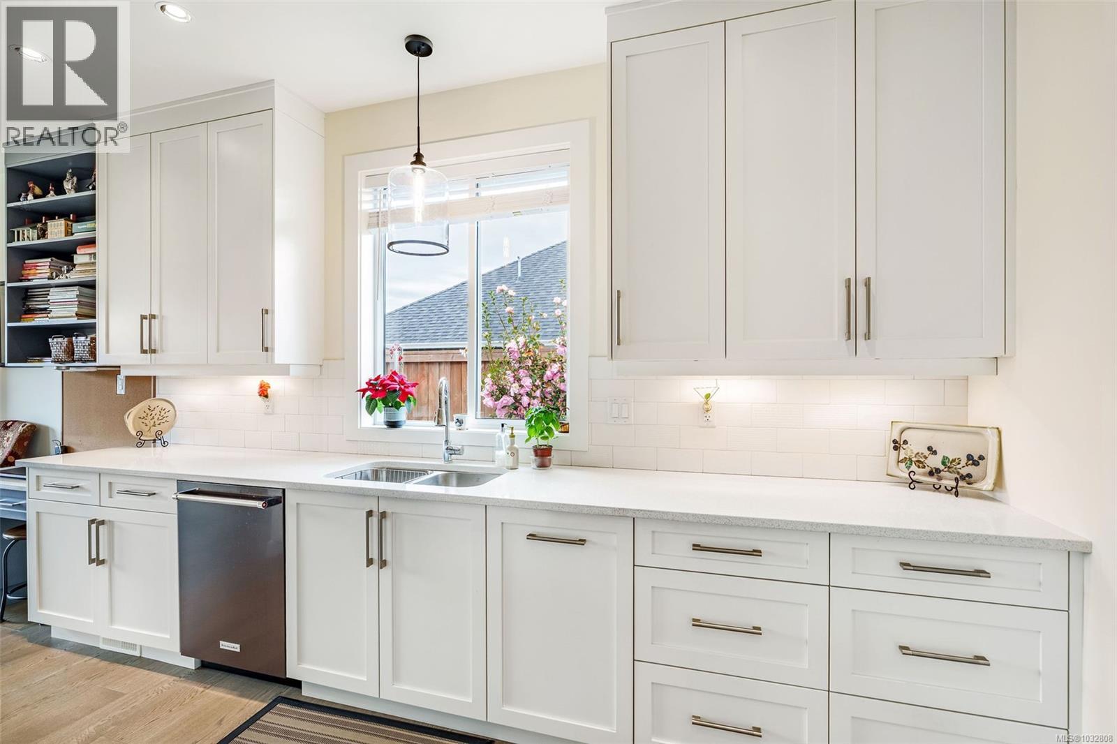 430 Ridgefield Dr - 34