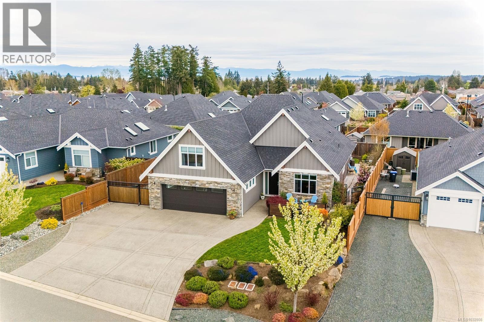430 Ridgefield Dr - 74