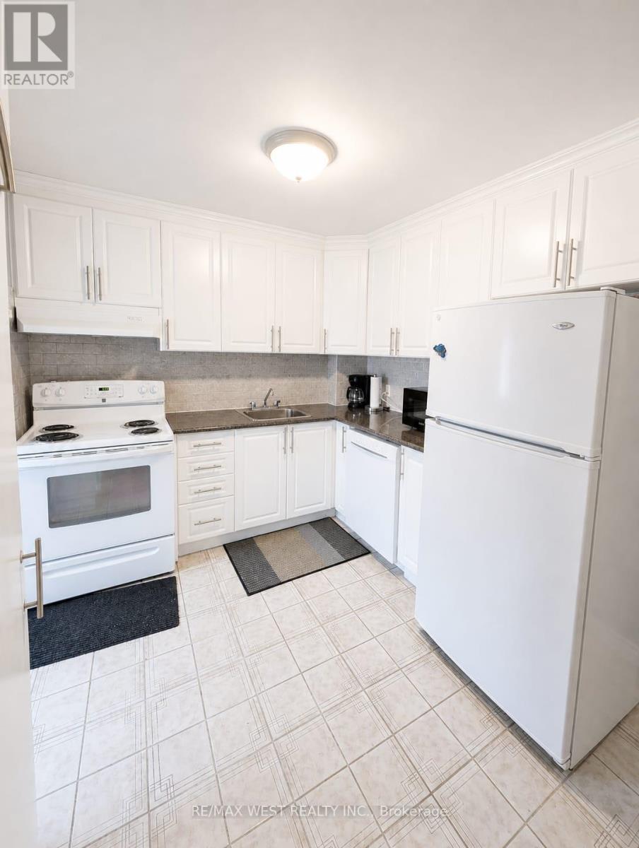 112 SILVERTHORN AVENUE - 10