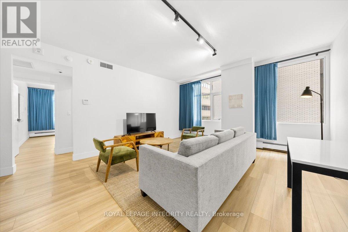1 Bed, 1 Bath Multi-Family for Rent in Ottawa – 617 – 161 LAURIER AVENUE W, Ottawa – MLS# X13069738 - Image 8