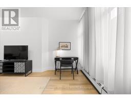 909 - 161 Laurier Avenue W, Ottawa, ON K1P5J2 Photo 9