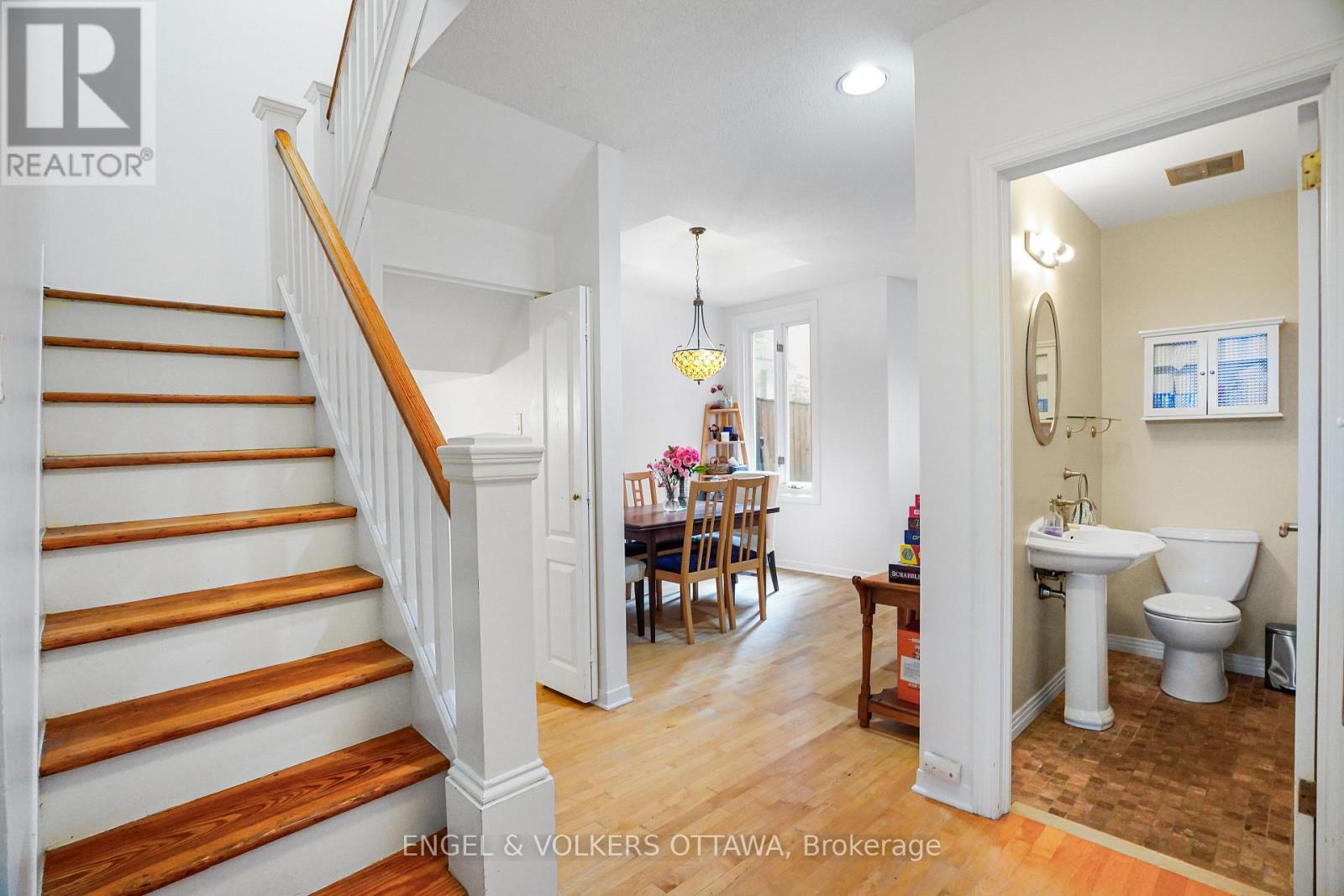 293 SOMERSET STREET E - 12