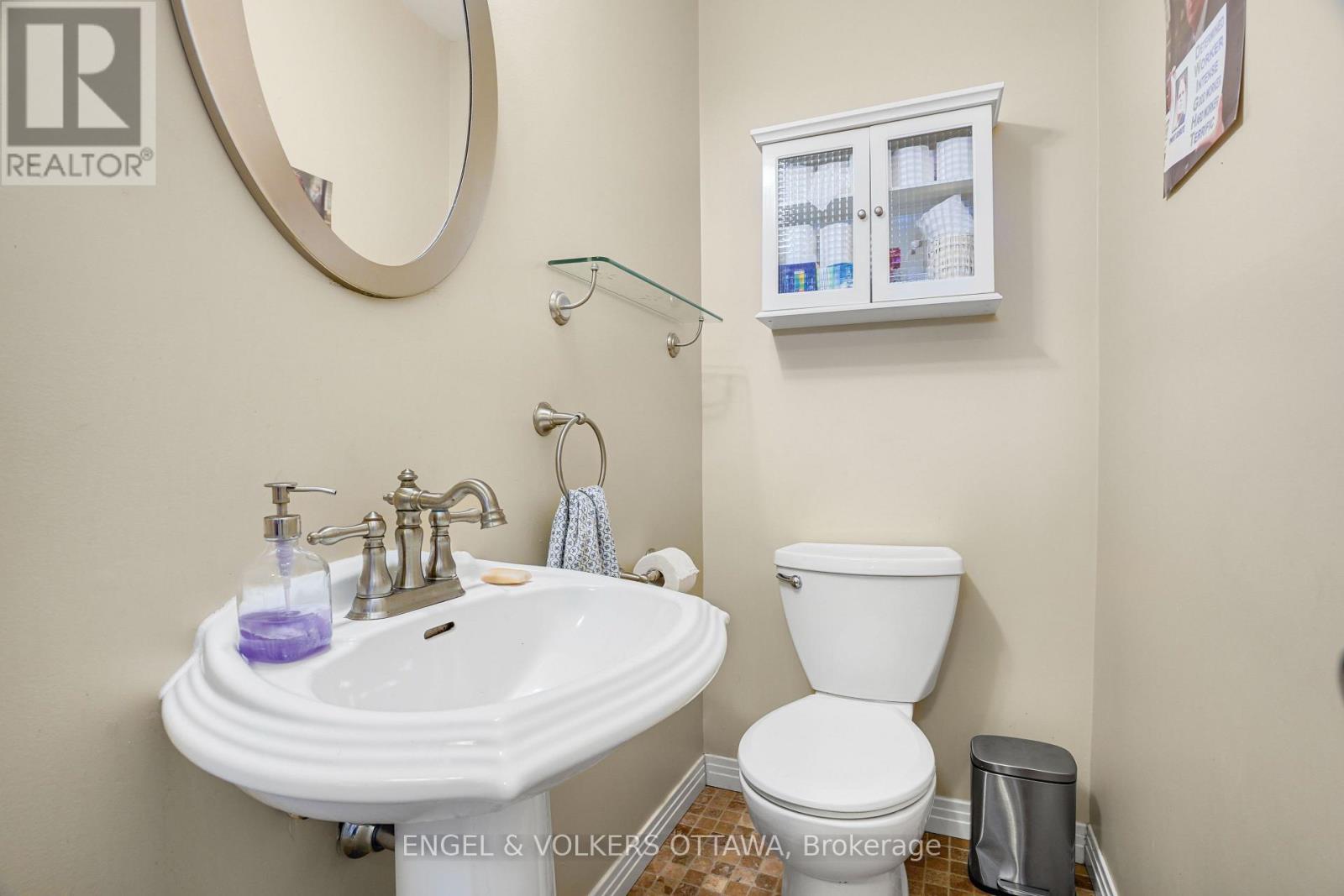 293 SOMERSET STREET E - 13