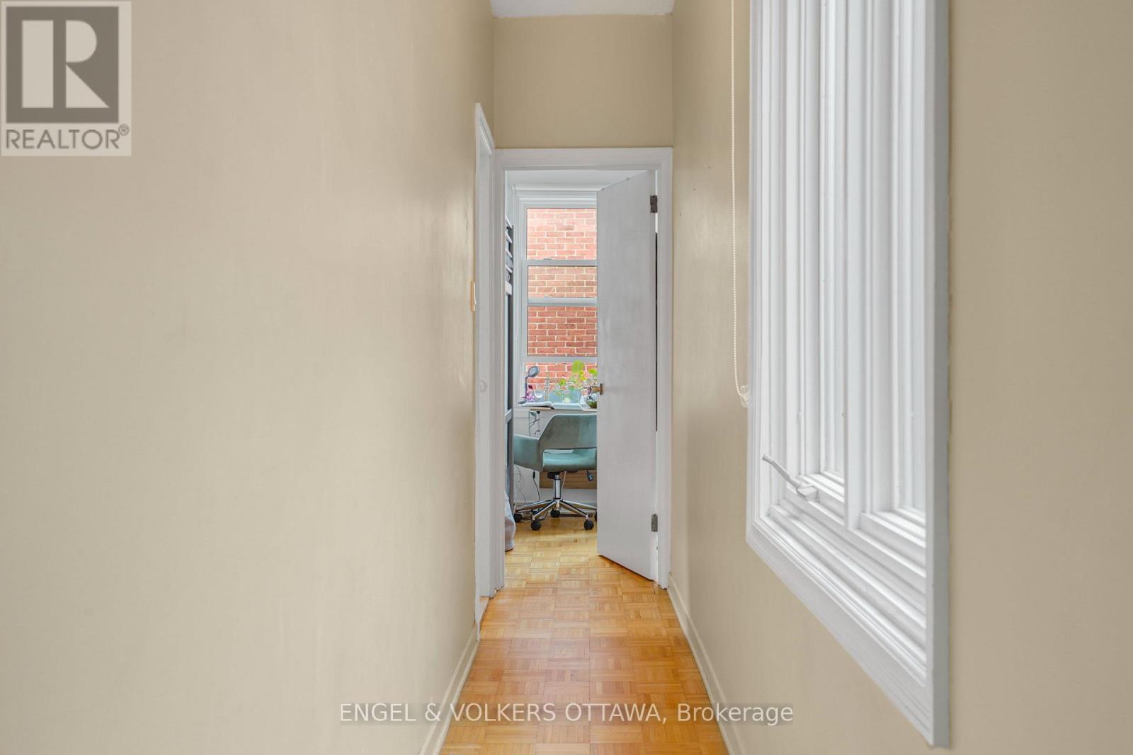 293 SOMERSET STREET E - 19