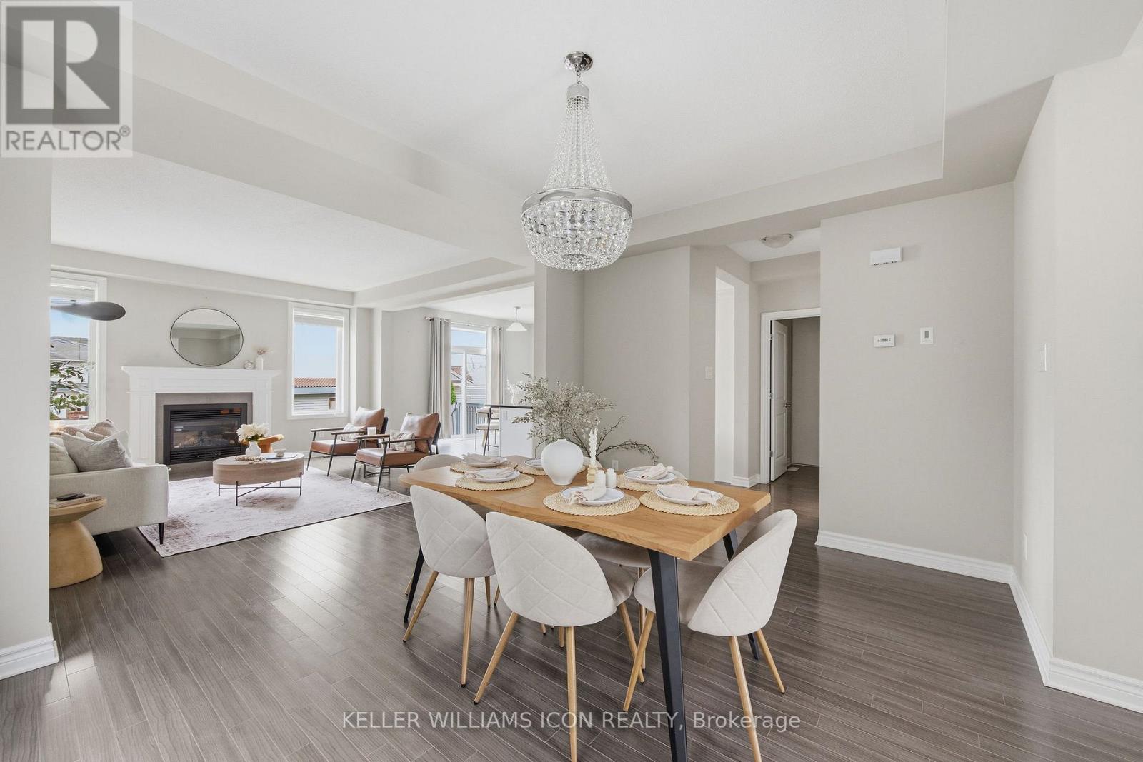 3379 WOODROFFE AVENUE - 6