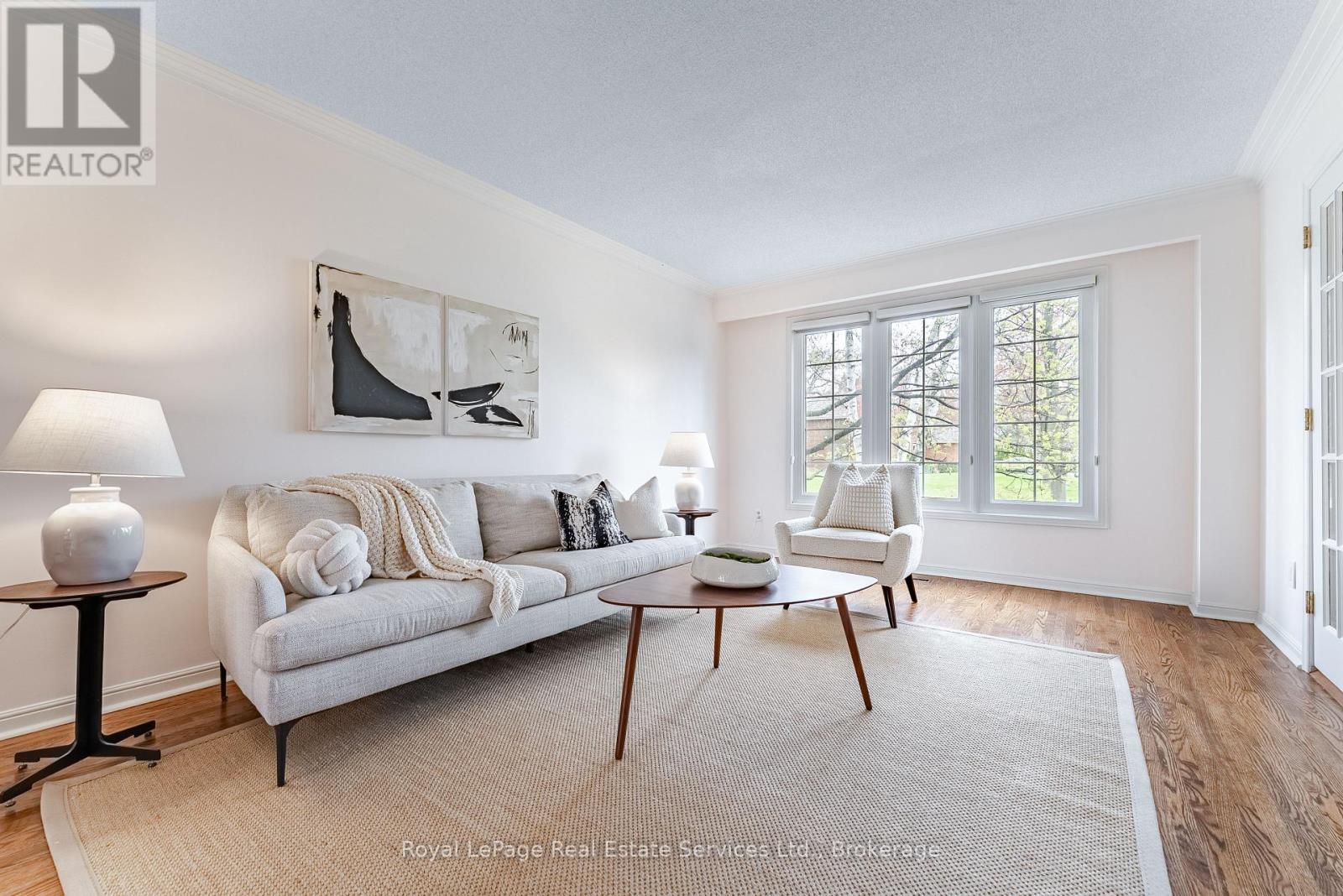 2082 MISSISSAUGA ROAD - 10