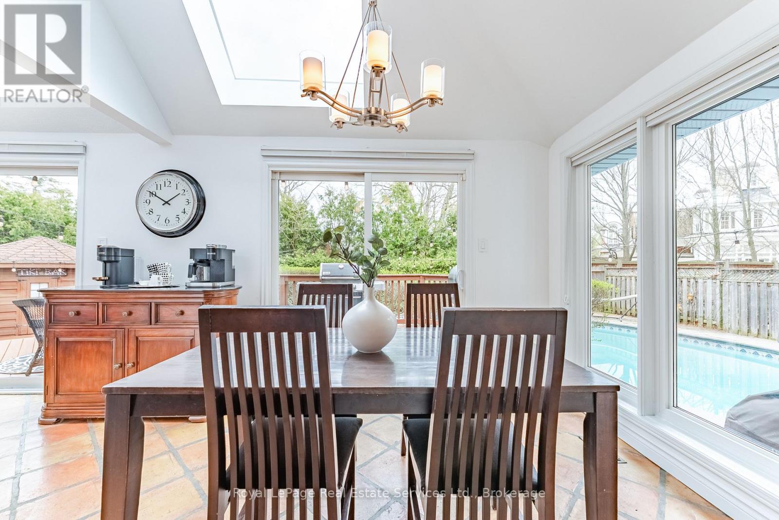2082 MISSISSAUGA ROAD - 15