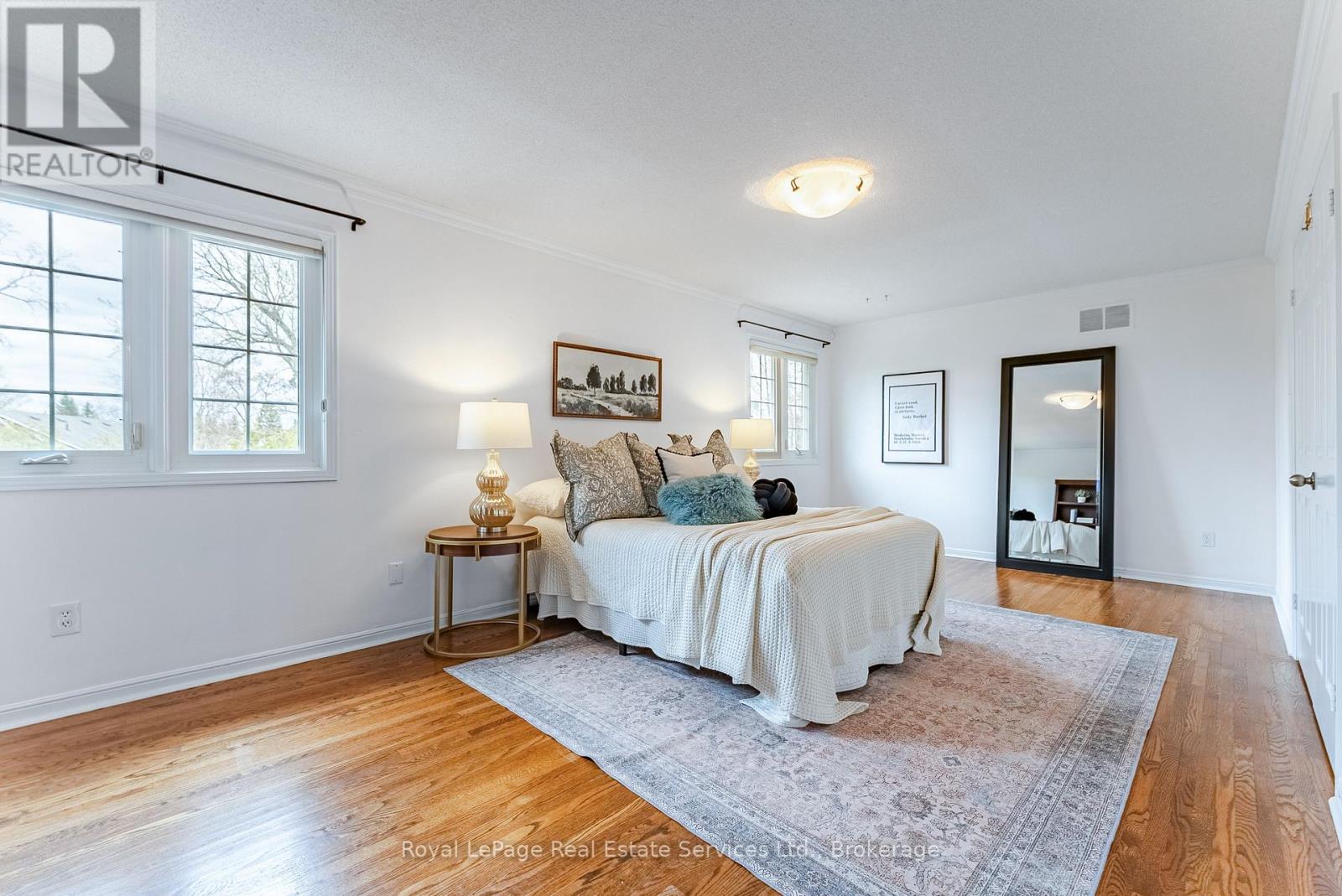 2082 MISSISSAUGA ROAD - 26