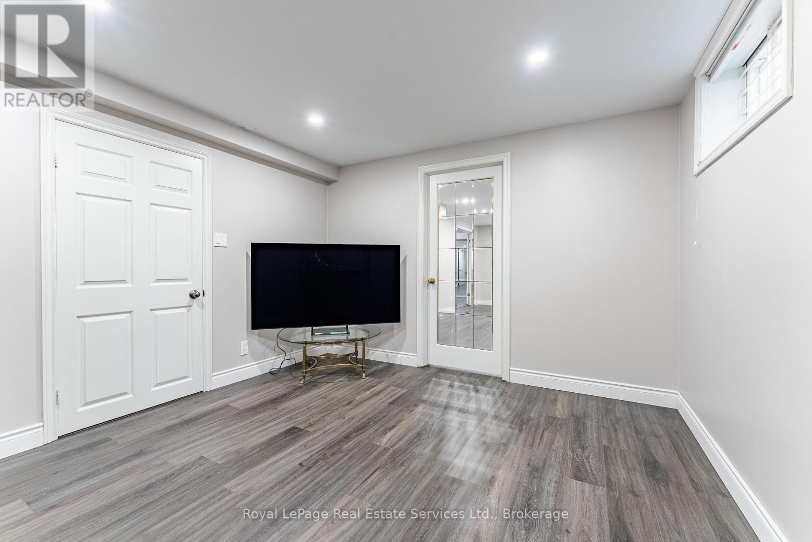 2082 MISSISSAUGA ROAD - 37