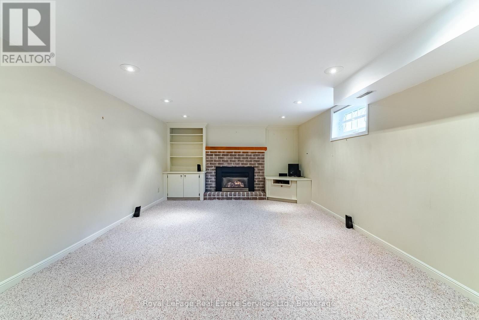 2082 MISSISSAUGA ROAD - 42