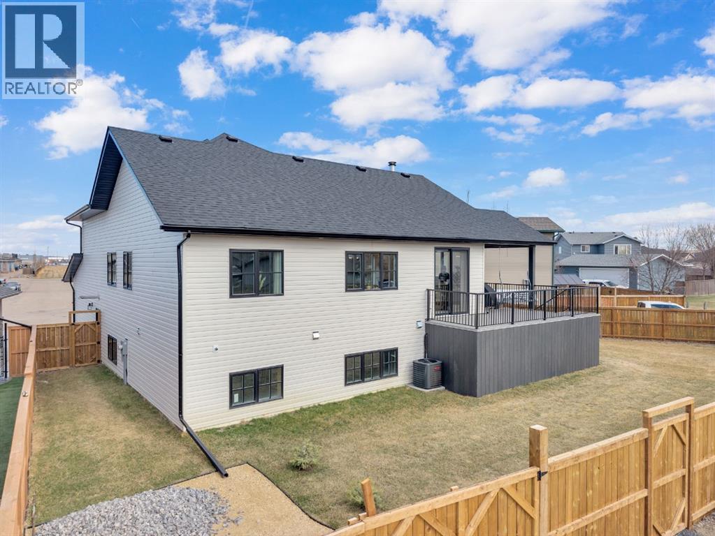 8 Holbrook Place, Sylvan Lake