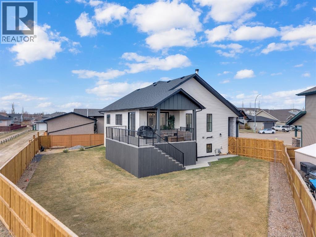 8 Holbrook Place, Sylvan Lake