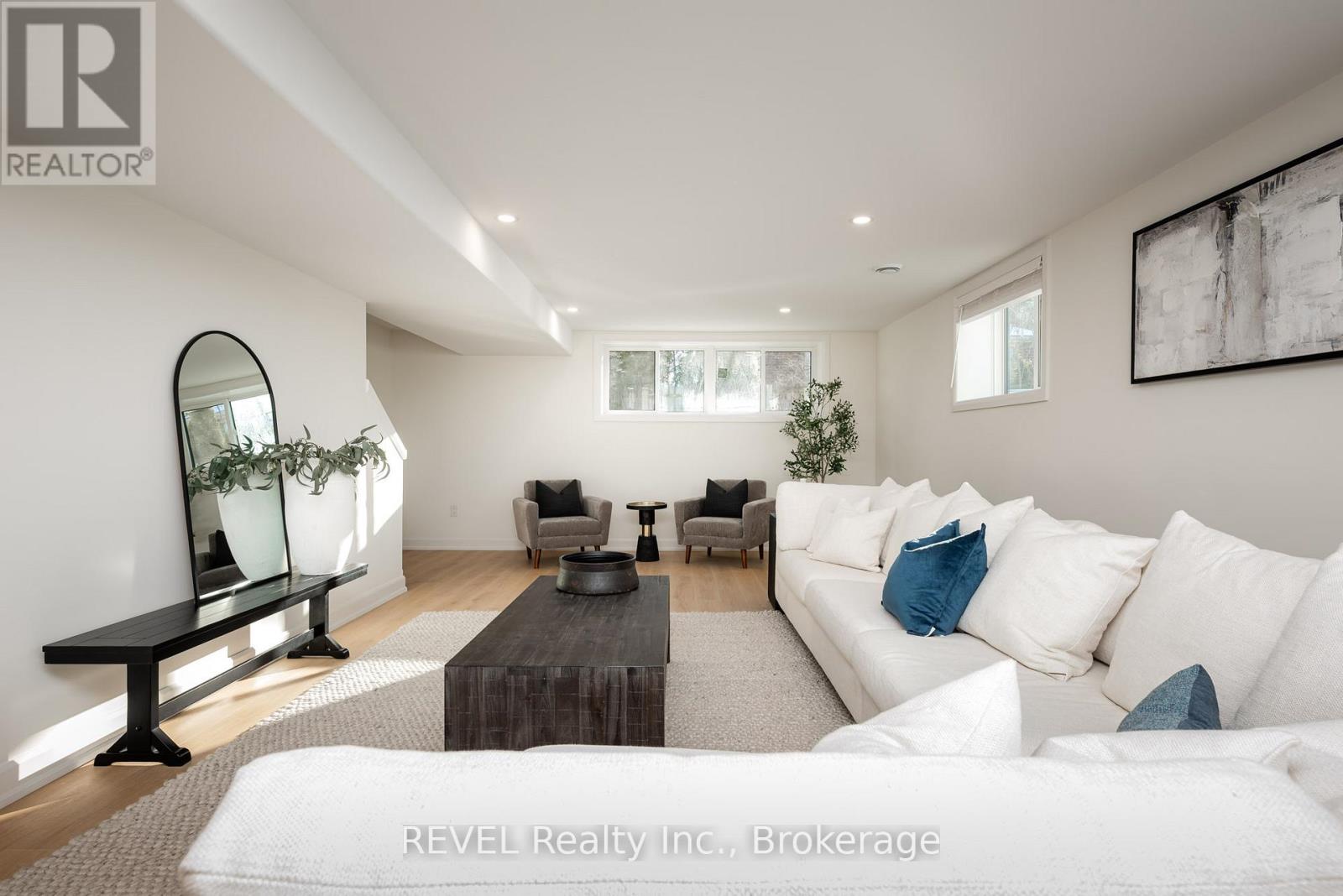 11 STICKLES STREET - 40
