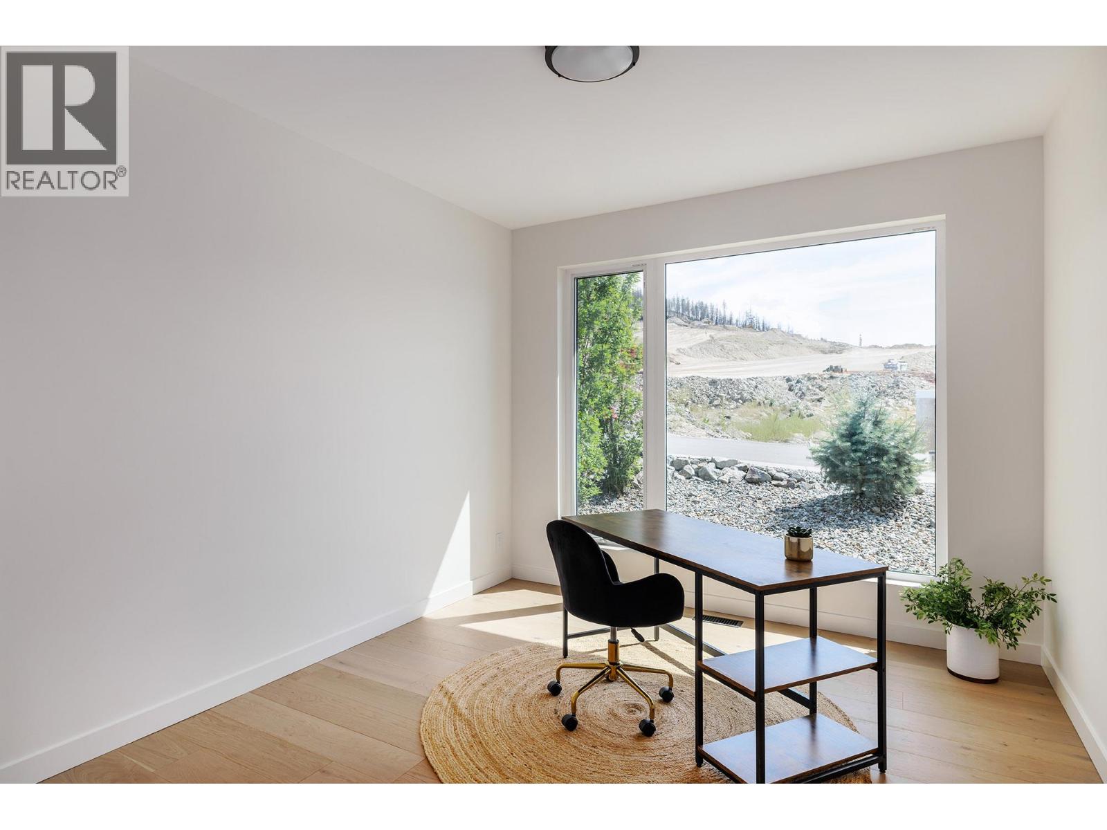 10274 Beacon Hill Drive, Lake Country