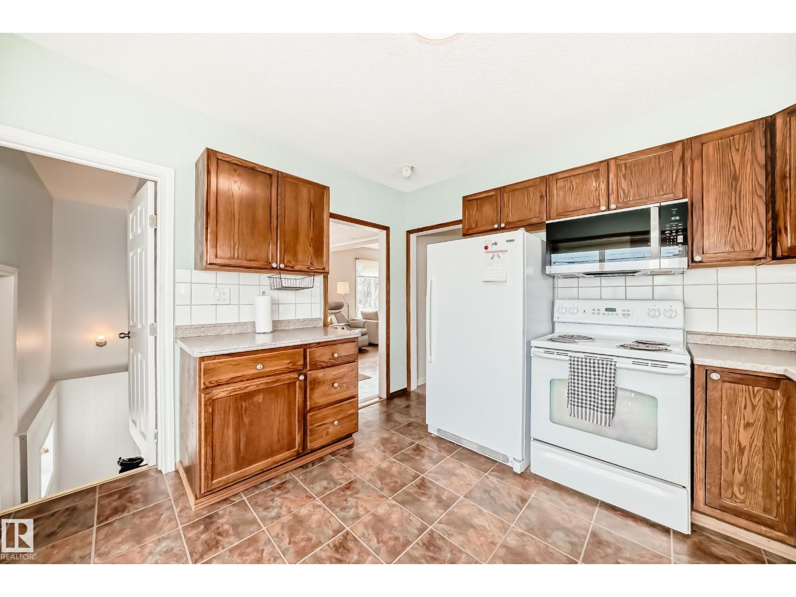 12015 104 ST NW - 14