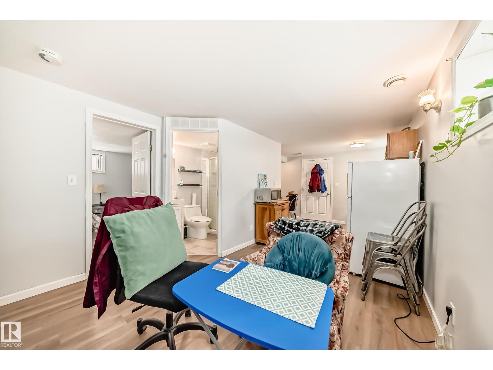 12015 104 ST NW - 46
