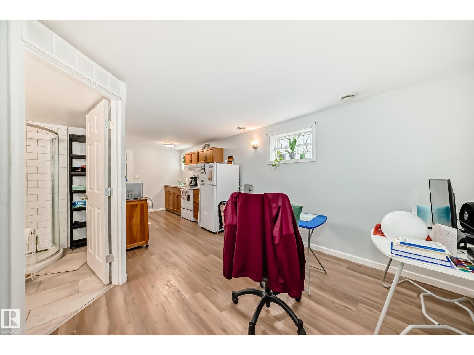 12015 104 ST NW - 45